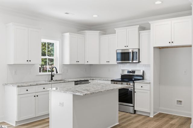 201 Tubbs Mountain Road, Travelers Rest, SC 29690