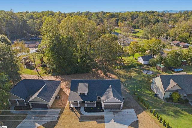 201 Tubbs Mountain Road, Travelers Rest, SC 29690