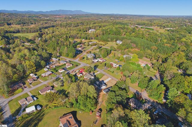 201 Tubbs Mountain Road, Travelers Rest, SC 29690