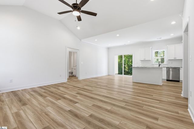 201 Tubbs Mountain Road, Travelers Rest, SC 29690