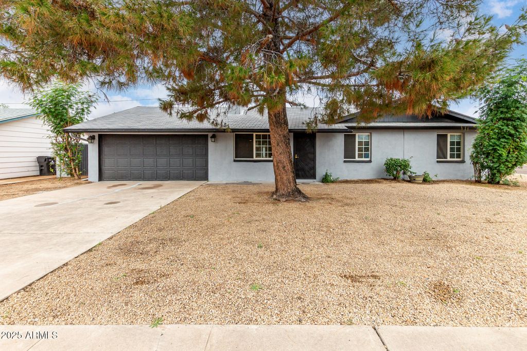 3478 E SHARON Drive, Phoenix, AZ 85032