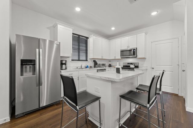 16424 Big Hickory Drive, Conroe, TX 77302