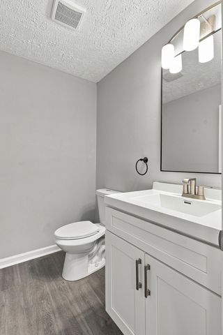 613 Maclaurin Ct, Nashville, TN 37207