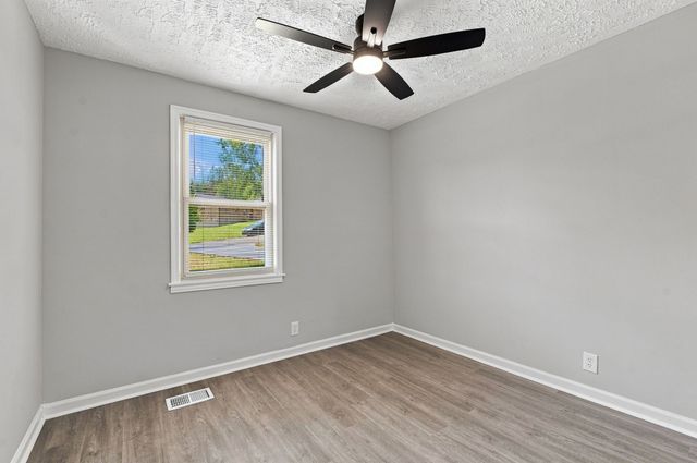 613 Maclaurin Ct, Nashville, TN 37207