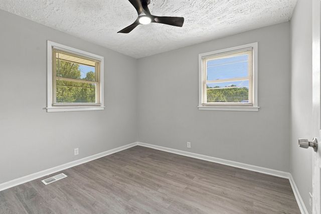 613 Maclaurin Ct, Nashville, TN 37207