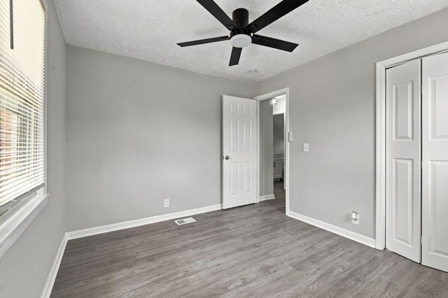 613 Maclaurin Ct, Nashville, TN 37207
