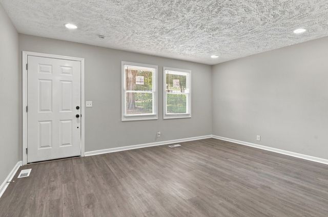 613 Maclaurin Ct, Nashville, TN 37207