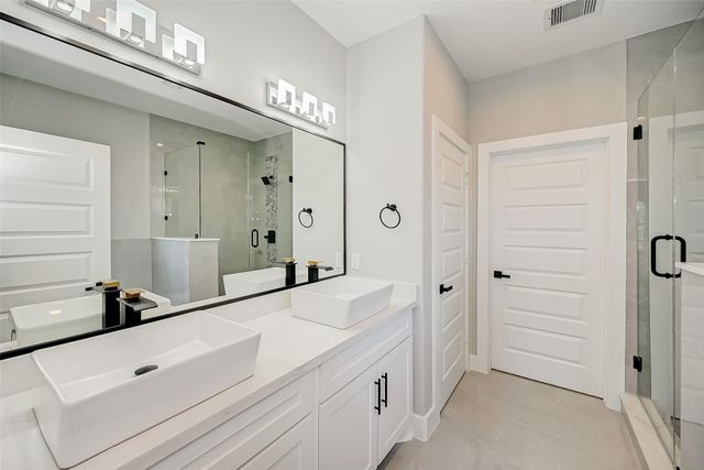 1718 Hardy Street, Houston, TX 77026