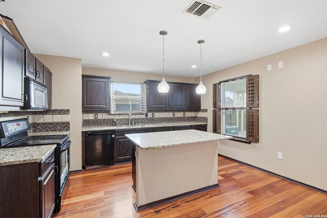 7811 Copper Hollow, Converse, TX 78109