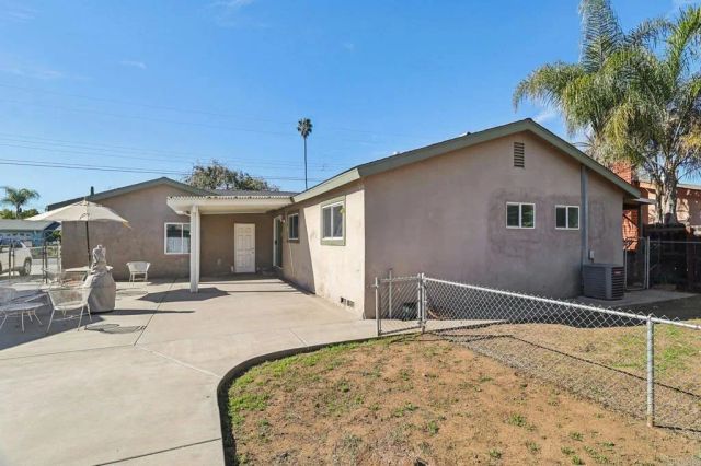 940 Daisy Street, Escondido, CA 92027
