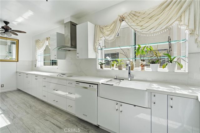 5205 White Oak Avenue 3, Encino, CA 91316