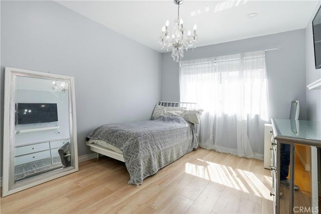 5205 White Oak Avenue 3, Encino, CA 91316