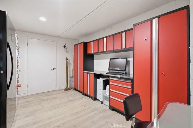 5205 White Oak Avenue 3, Encino, CA 91316