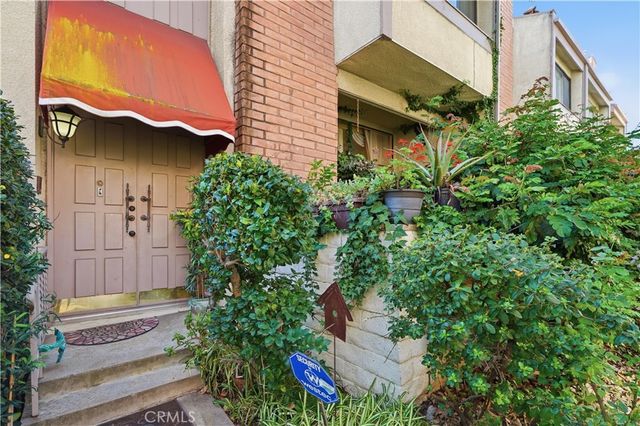 5205 White Oak Avenue 3, Encino, CA 91316