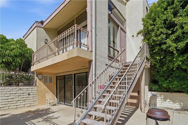 5205 White Oak Avenue 3, Encino, CA 91316