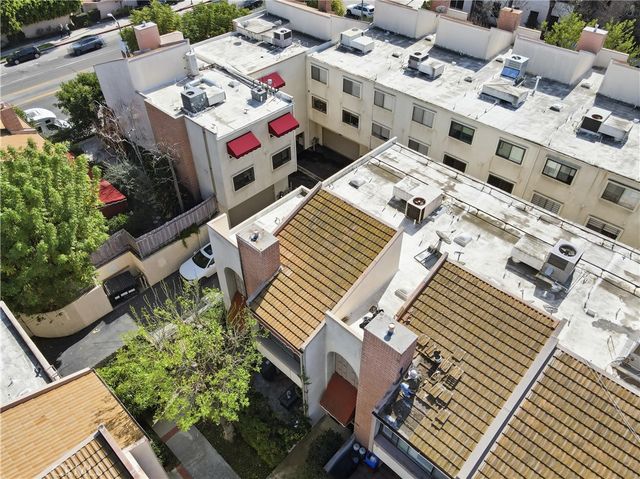 5205 White Oak Avenue 3, Encino, CA 91316