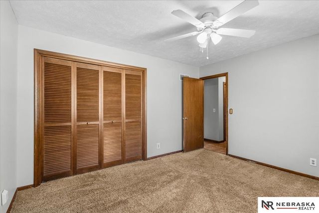 9448 Ames Avenue, Omaha, NE 68134
