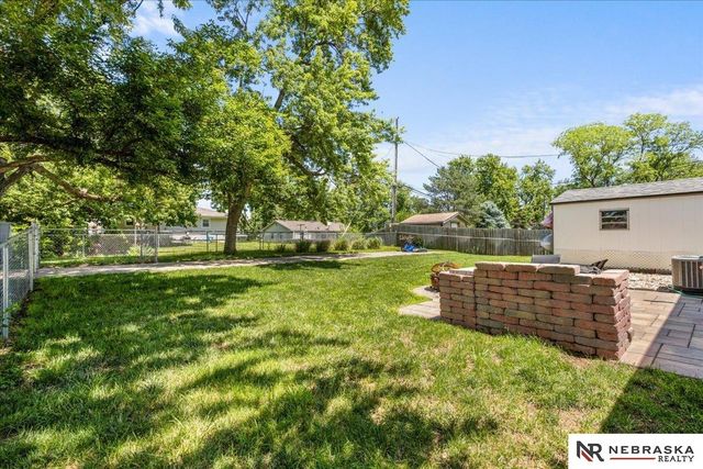 9448 Ames Avenue, Omaha, NE 68134