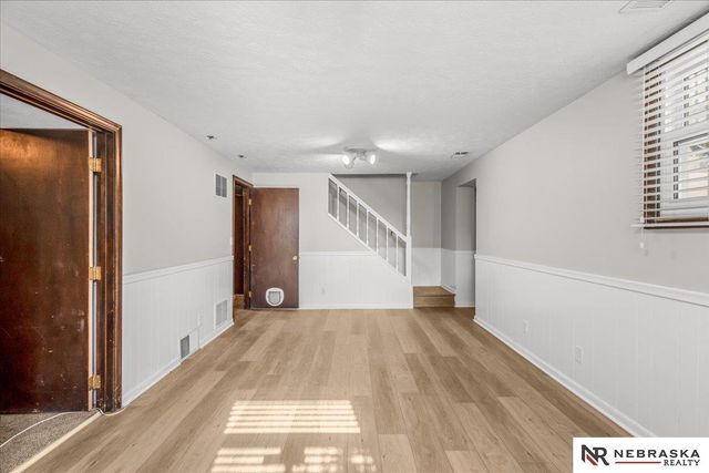 9448 Ames Avenue, Omaha, NE 68134