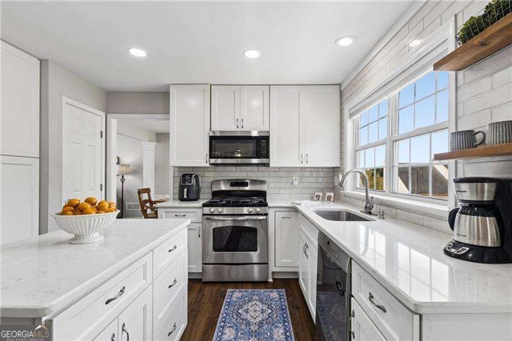 3427 Chastain Glen Lane NE, Marietta, GA 30066 — photo 2