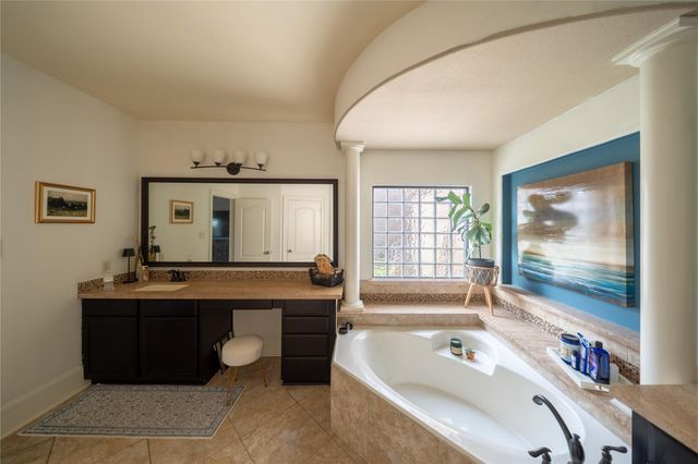 4318 Long Climb Canyon, Humble, TX 77396