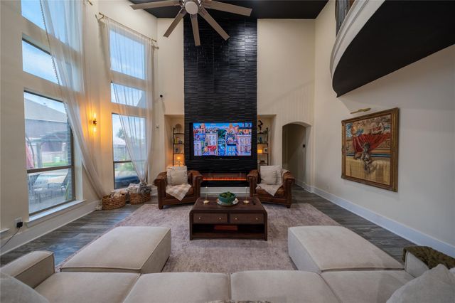 4318 Long Climb Canyon, Humble, TX 77396