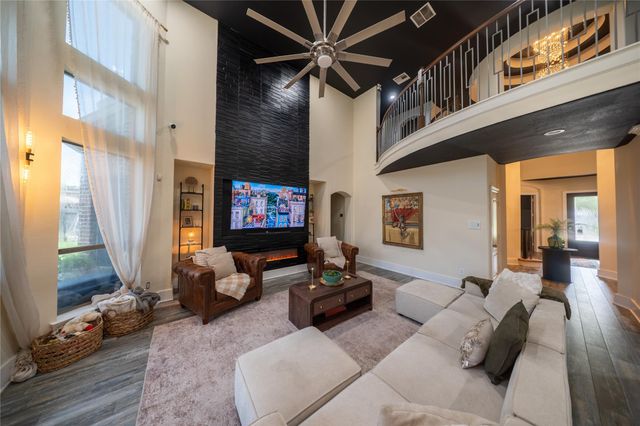4318 Long Climb Canyon, Humble, TX 77396