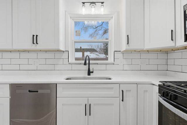 12358 S Lowe Avenue, Chicago, IL 60628