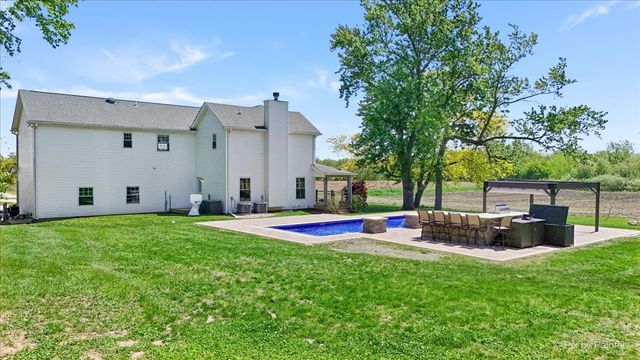 16614 Harmony Road, Huntley, IL 60142