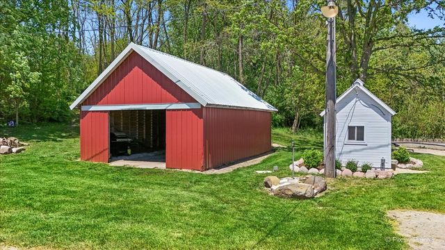 16614 Harmony Road, Huntley, IL 60142