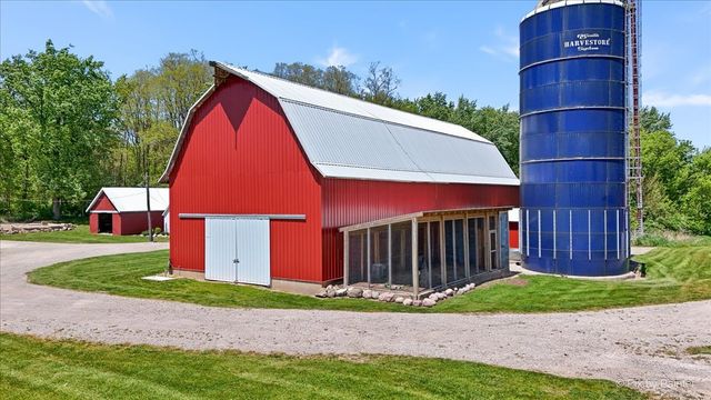 16614 Harmony Road, Huntley, IL 60142