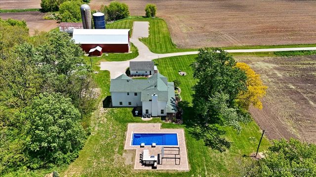 16614 Harmony Road, Huntley, IL 60142