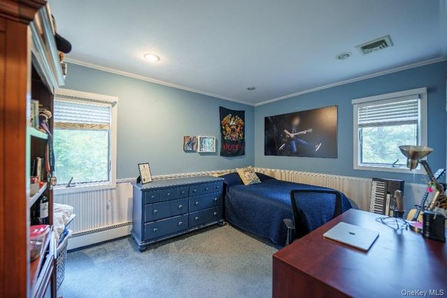 54 Farmington Lane, Melville, NY 11747