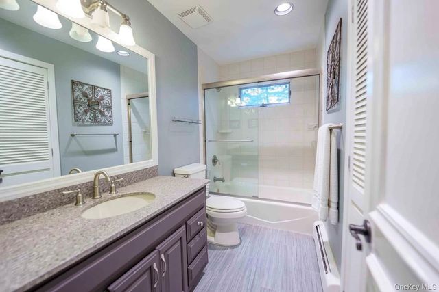 54 Farmington Lane, Melville, NY 11747