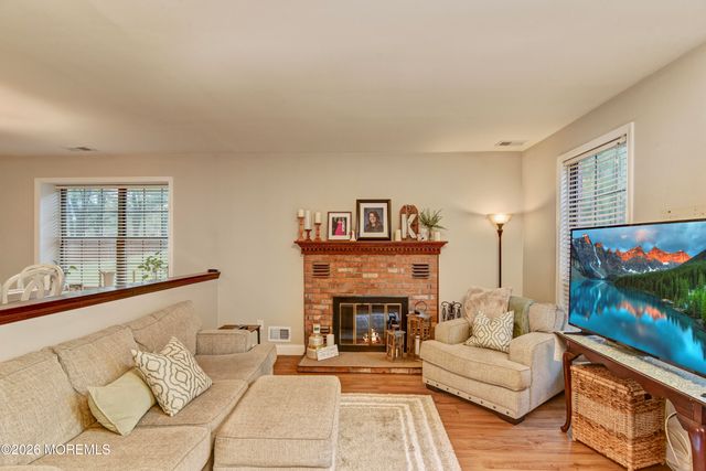 76 Bradford Court, Aberdeen, NJ 07747