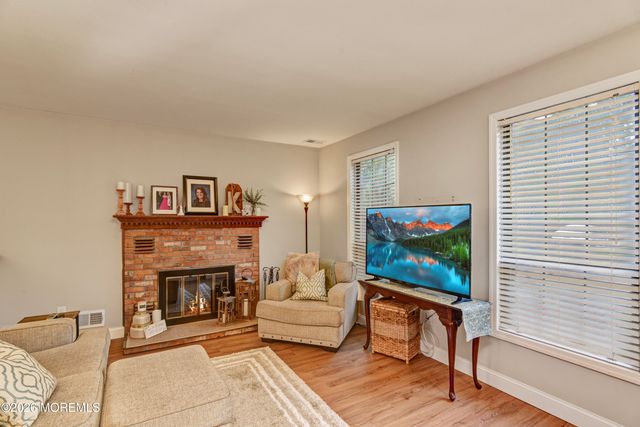 76 Bradford Court, Aberdeen, NJ 07747