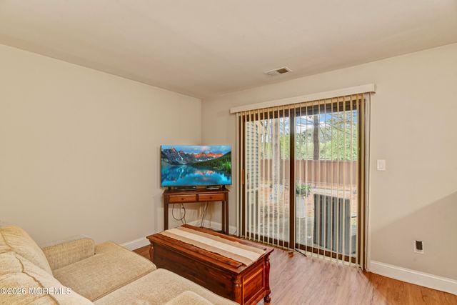76 Bradford Court, Aberdeen, NJ 07747