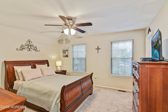 76 Bradford Court, Aberdeen, NJ 07747