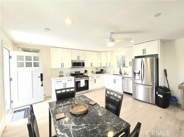1225 W 41st 1227, Los Angeles, CA 90037