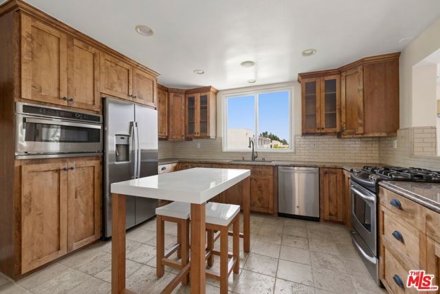 1129 Larrabee Street 15, West Hollywood, CA 90069