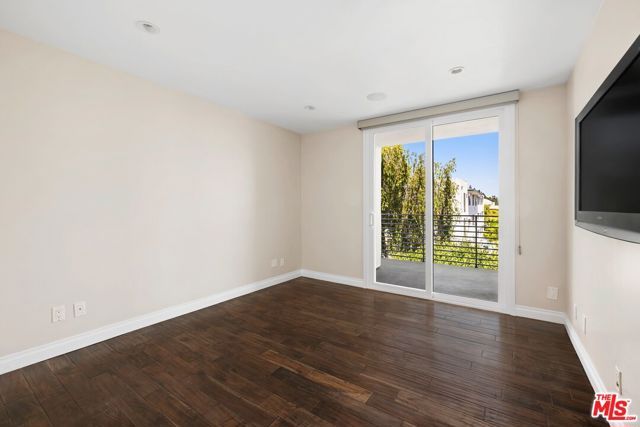 1129 Larrabee Street 15, West Hollywood, CA 90069