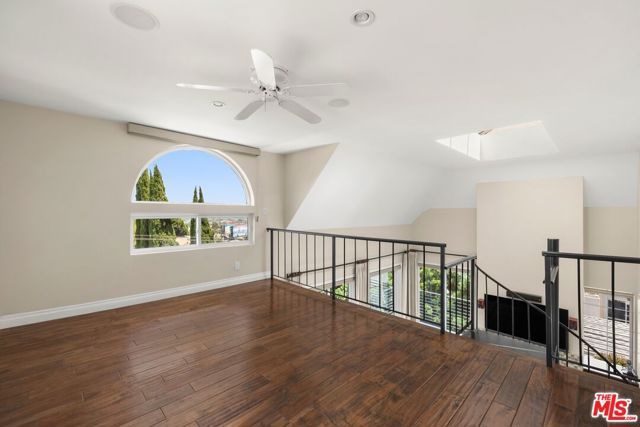 1129 Larrabee Street 15, West Hollywood, CA 90069