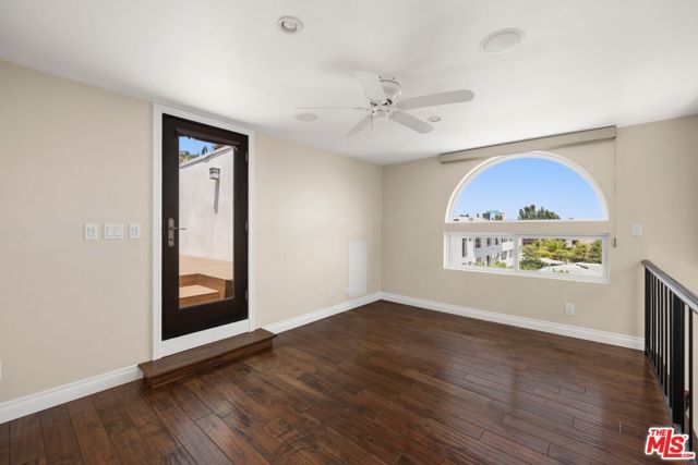 1129 Larrabee Street 15, West Hollywood, CA 90069