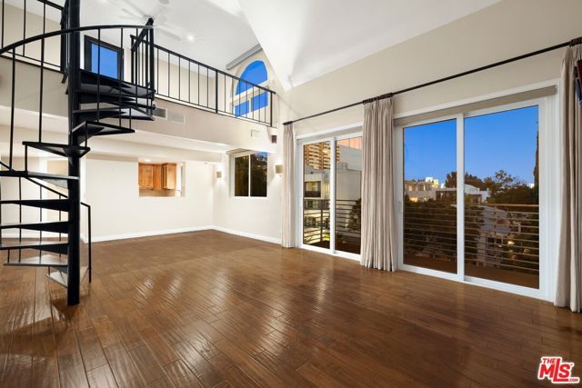 1129 Larrabee Street 15, West Hollywood, CA 90069