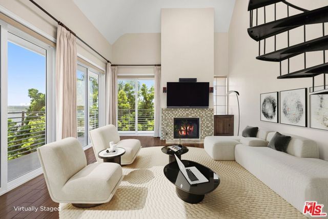 1129 Larrabee Street 15, West Hollywood, CA 90069
