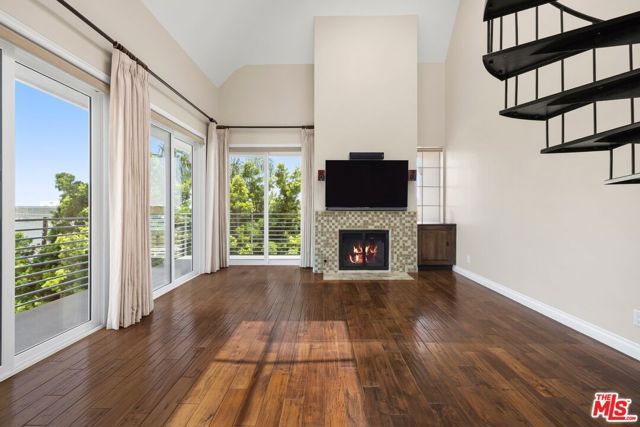 1129 Larrabee Street 15, West Hollywood, CA 90069
