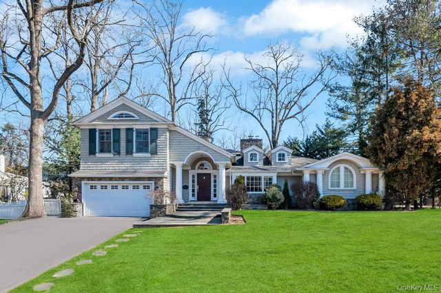 3 School House Lane, Great Neck, NY 11020