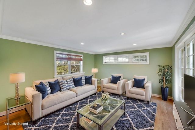 3 School House Lane, Great Neck, NY 11020