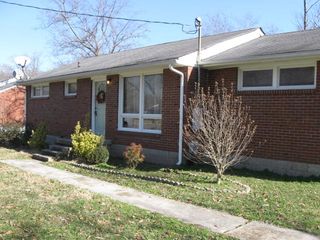911 Hunt St, Murfreesboro, TN 37130