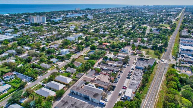369 SE 2nd Avenue, Delray Beach, FL 33483